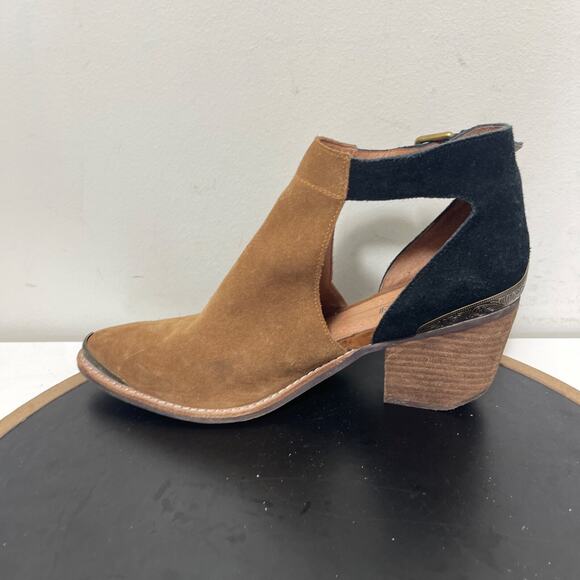 Jeffrey Campbell Cutout Ankle Boots Women 8.5 Brown Black Suede Western‎ - Picture 6 of 13
